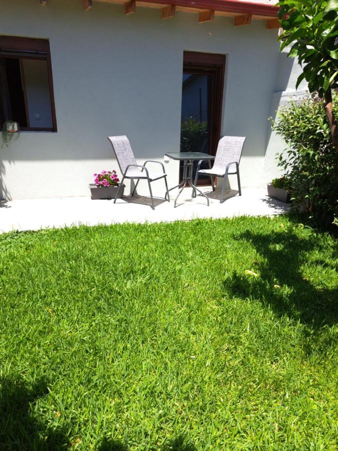 Ferienwohnung Citrus Garden Nea Skioni Exterior foto